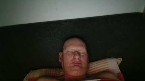 Snapshot of oudzktjong chatting on 12-31-24, 02:36 kars online show from 12-31-24, 02:36