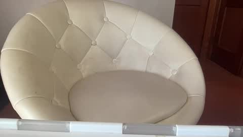 Snapshot of outofhisleague_ chatting on 11-19-25, 05:57 outofhisleague_ online show from 11-19-25, 05:57