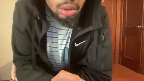 Snapshot of outofhisleague_ chatting on 03-01-26, 10:01 outofhisleague_ online show from 03-01-26, 10:01