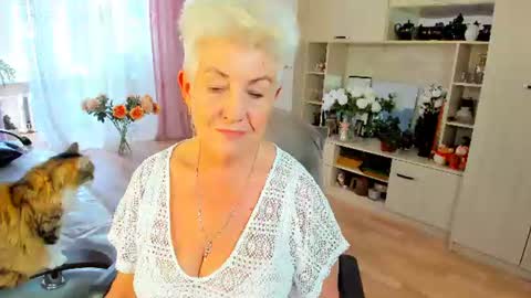 Snapshot of over50games chatting on 07-01-26, 12:29 Alla online show from 07-01-26, 12:29