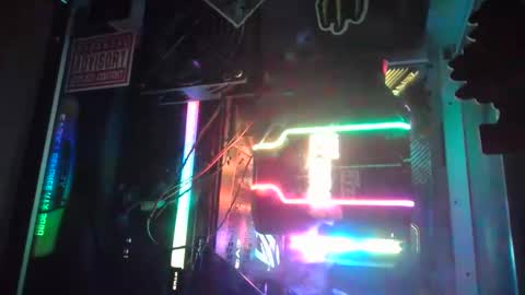 Snapshot of overloadedit chatting on 12-14-24, 07:40 WhiteDaddyCream online show from 12-14-24, 07:40