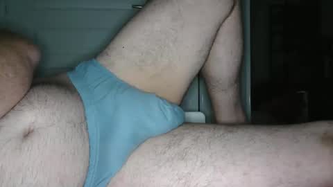 Snapshot of oversize13 chatting on 05-10-26, 02:11 oversize13 online show from 05-10-26, 02:11