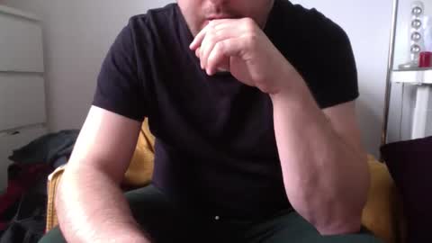 Snapshot of ovid231 chatting on 02-08-26, 11:13 92 online show from 02-08-26, 11:13