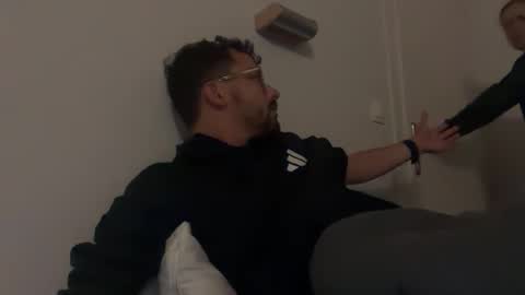 ovidius96 online show from 10-21-25, 06:08