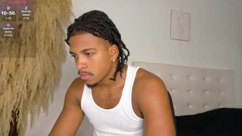 Snapshot of owen_222 chatting on 06-10-26, 11:57 Owen online show from 06-10-26, 11:57