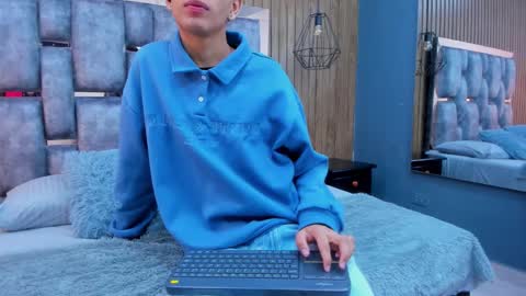 Owen Johnson online show from 11-30-25, 11:47