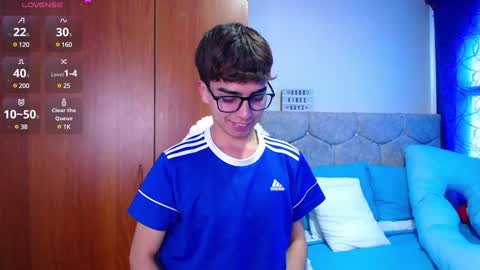 Owen  Independent model  online show from 01-14-25, 05:45