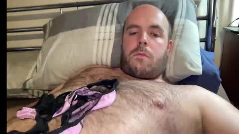 Owen2022 online show from 03-05-25, 05:50