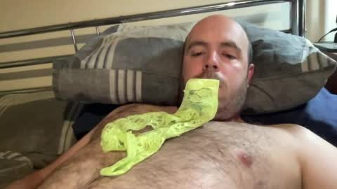 Owen2022 online show from 04-15-26, 06:09