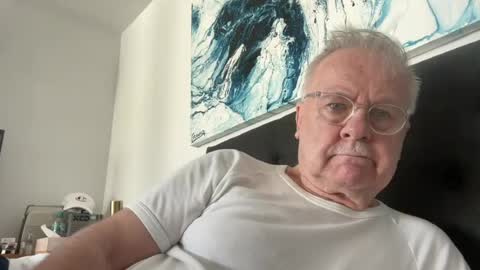 Snapshot of ozhairybearxxxx chatting on 07-15-26, 05:34 ozhairybearxxxx online show from 07-15-26, 05:34
