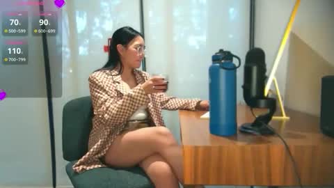 Snapshot of ozhmara chatting on 11-10-25, 01:43 ozhmara online show from 11-10-25, 01:43