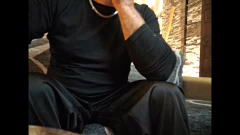 p326032 online show from 11-08-25, 08:40