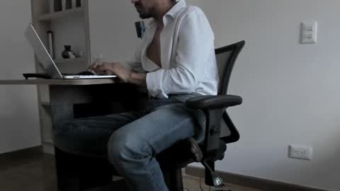 pablo rincon95 online show from 12-04-24, 05:55