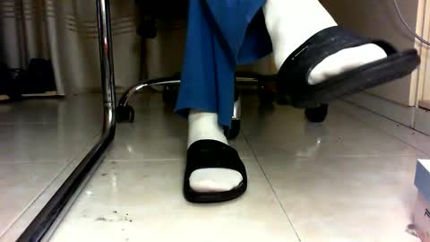 Pablo Meness online show from 12-25-24, 08:07