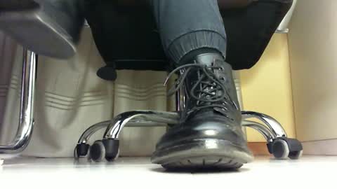 Pablo Meness online show from 01-19-25, 12:06