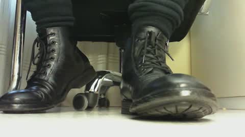 Pablo Meness online show from 02-06-25, 03:41