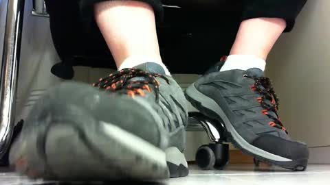 Pablo Meness online show from 02-12-25, 04:33