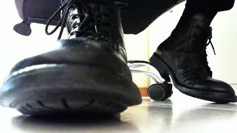 Pablo Meness online show from 02-16-25, 02:10