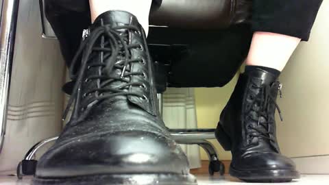 Pablo Meness online show from 02-18-25, 11:19