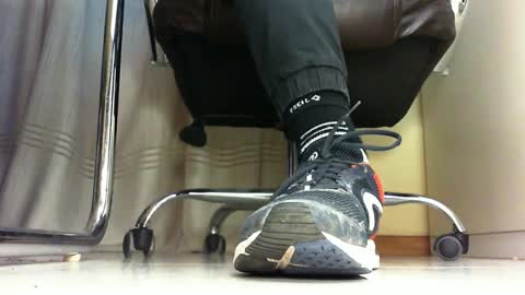 Pablo Meness online show from 03-11-25, 05:57