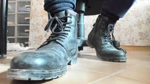 Pablo Meness online show from 12-23-25, 06:44