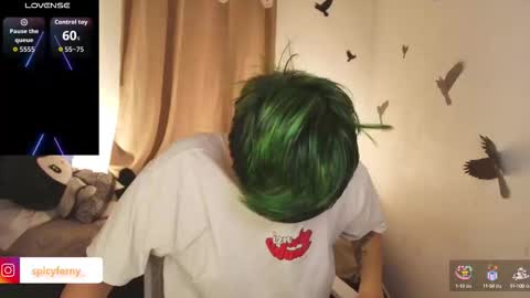 Snapshot of pafebame chatting on 10-25-25, 08:55 Fernanda online show from 10-25-25, 08:55