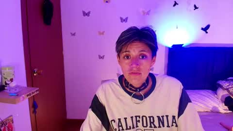 Snapshot of pafebame chatting on 11-22-25, 07:51 Fernanda online show from 11-22-25, 07:51