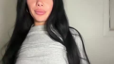 Snapshot of paigemckinnon chatting on 07-14-26, 10:21 paigey xxx link in bio online show from 07-14-26, 10:21