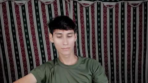 Snapshot of paimon_goetia chatting on 10-22-25, 12:00 Alexander Grigori online show from 10-22-25, 12:00