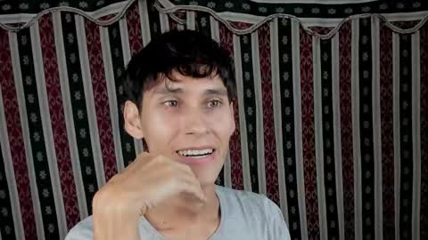 Snapshot of paimon_goetia chatting on 10-24-25, 12:19 Alexander Grigori online show from 10-24-25, 12:19