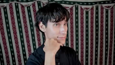 Snapshot of paimon_goetia chatting on 11-17-25, 03:01 Alexander Grigori online show from 11-17-25, 03:01