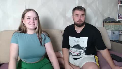 Snapshot of pair_of_gods chatting on 10-05-25, 02:43 Lizzi Igor online show from 10-05-25, 02:43