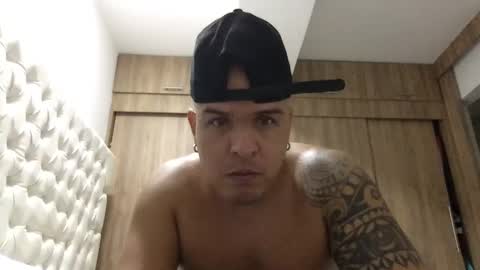 Snapshot of paisaexotico chatting on 09-21-25, 07:21 paisaexotico online show from 09-21-25, 07:21