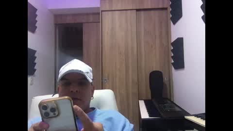 Snapshot of paisaexotico chatting on 10-21-25, 11:27 paisaexotico online show from 10-21-25, 11:27
