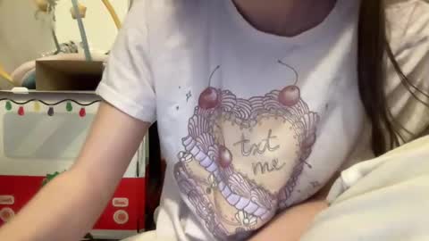 paisleysnowxo online show from 03-06-25, 05:24