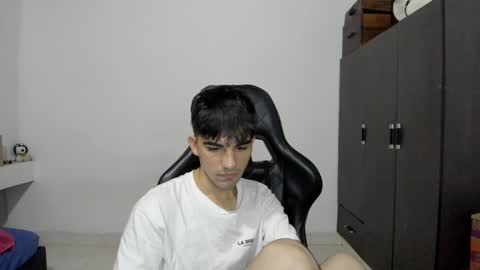 pakun_ online show from 12-24-24, 01:27