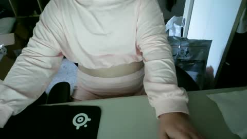 pale_prince67 online show from 07-15-26, 03:17