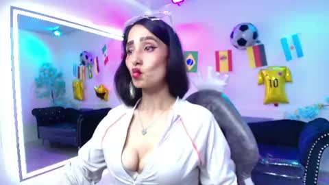 Snapshot of palmer__foxx chatting on 07-16-26, 03:45 Palmer online show from 07-16-26, 03:45