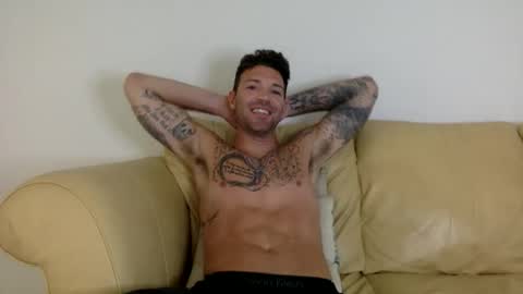 Snapshot of palmflaco chatting on 05-27-26, 04:04 palmflacco online show from 05-27-26, 04:04