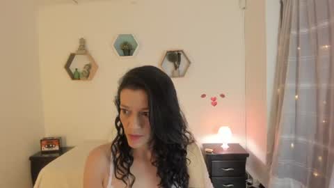 Snapshot of paloma_victory chatting on 06-10-26, 09:03 Paloma online show from 06-10-26, 09:03