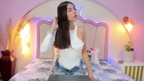 Snapshot of pamela_monroy_ chatting on 03-24-26, 11:04 Princess Pamela online show from 03-24-26, 11:04