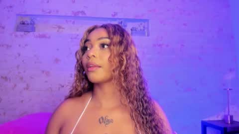 Snapshot of pamela_west chatting on 02-18-26, 07:43 Pamela West online show from 02-18-26, 07:43