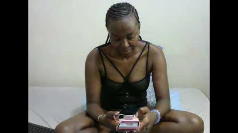 Snapshot of pamelacreed7 chatting on 01-29-25, 07:11 pamela online show from 01-29-25, 07:11