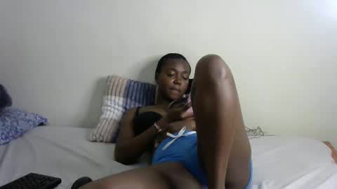 Snapshot of pamelacreed7 chatting on 02-17-25, 05:32 pamela online show from 02-17-25, 05:32