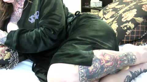 PAMELA GUNNS online show from 02-03-25, 06:49