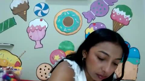pamelaskiny20 online show from 05-06-26, 02:29