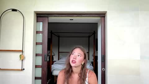 Kamila online show from 04-30-26, 05:14
