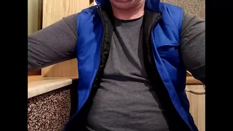 Snapshot of pamid215 chatting on 02-09-25, 05:11 angel hris online show from 02-09-25, 05:11