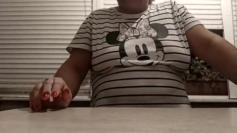 Snapshot of pamid215 chatting on 11-02-25, 05:37 angel hris online show from 11-02-25, 05:37