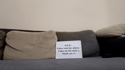 Snapshot of pamid215 chatting on 11-20-25, 09:36 angel hris online show from 11-20-25, 09:36